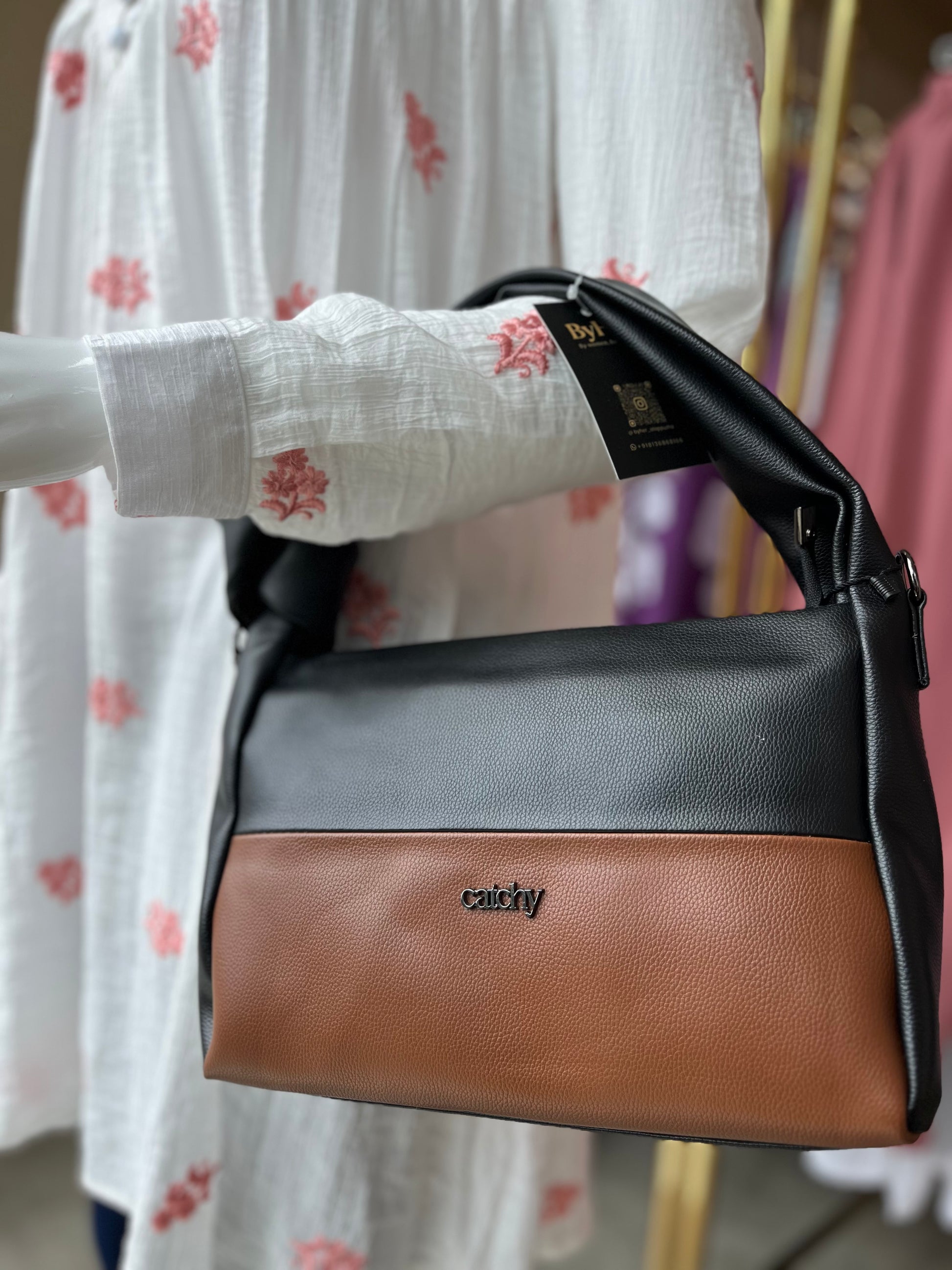 Hand bag